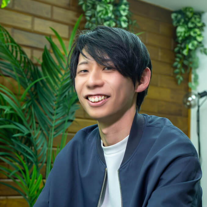 立花篤志コーチの顔写真