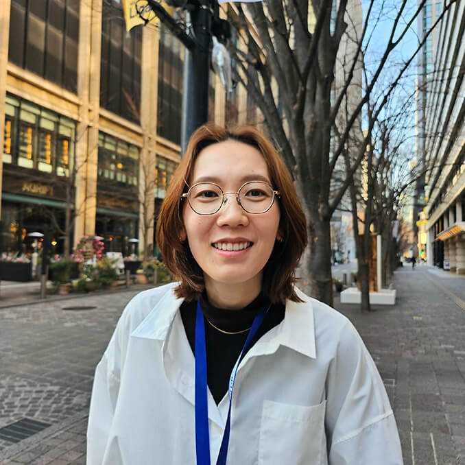 吉田幸恵コーチの顔写真