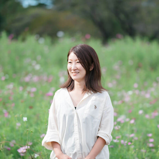 東野あかりコーチの顔写真