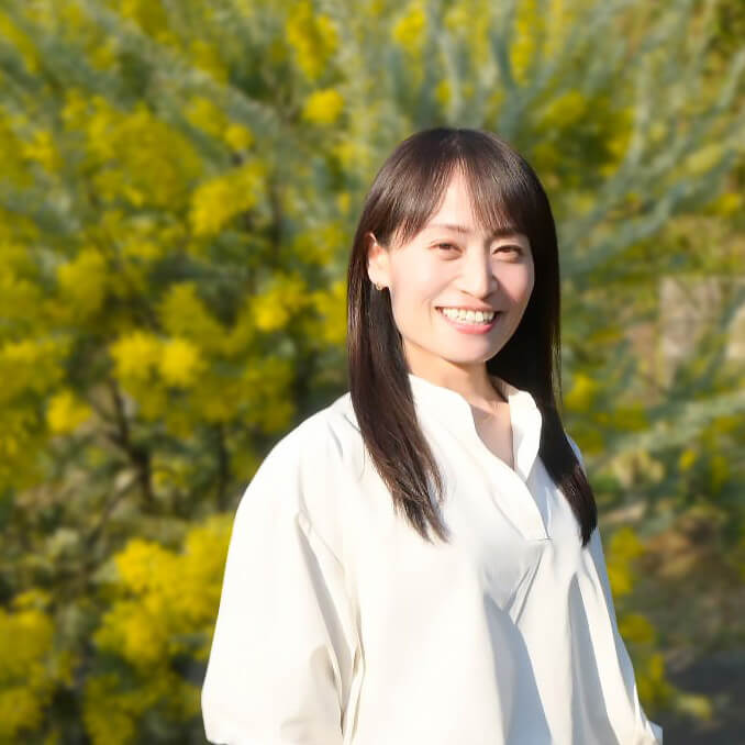 大西彩子コーチの顔写真