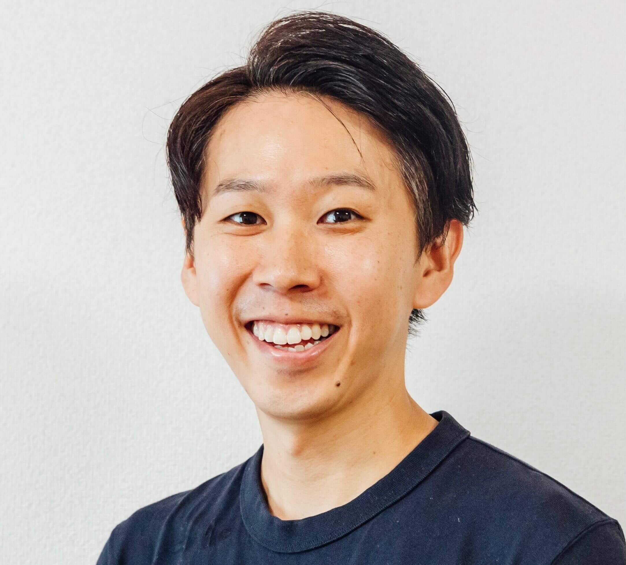 インテグレーションコース卒業生/プロコーチ 新藤 章智さんの顔写真